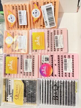 Assorted Individual False Eyelash Trays